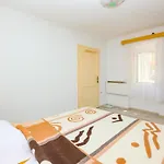Apartamento With Parking Space Konjevrate, Krka - 24487