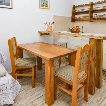 With Parking Space Konjevrate, Krka - 24487 Διαμέρισμα *